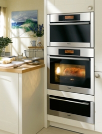 H 4782 BP MasterChef 70cm Single Oven H 4782 BP MasterChef 70cm Single Oven