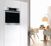 H 4744 BP Chef 70cm Single Oven H 4744 BP Chef 70cm Single Oven