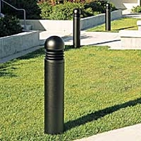BRM820 Dome Top 
Louver Bollard